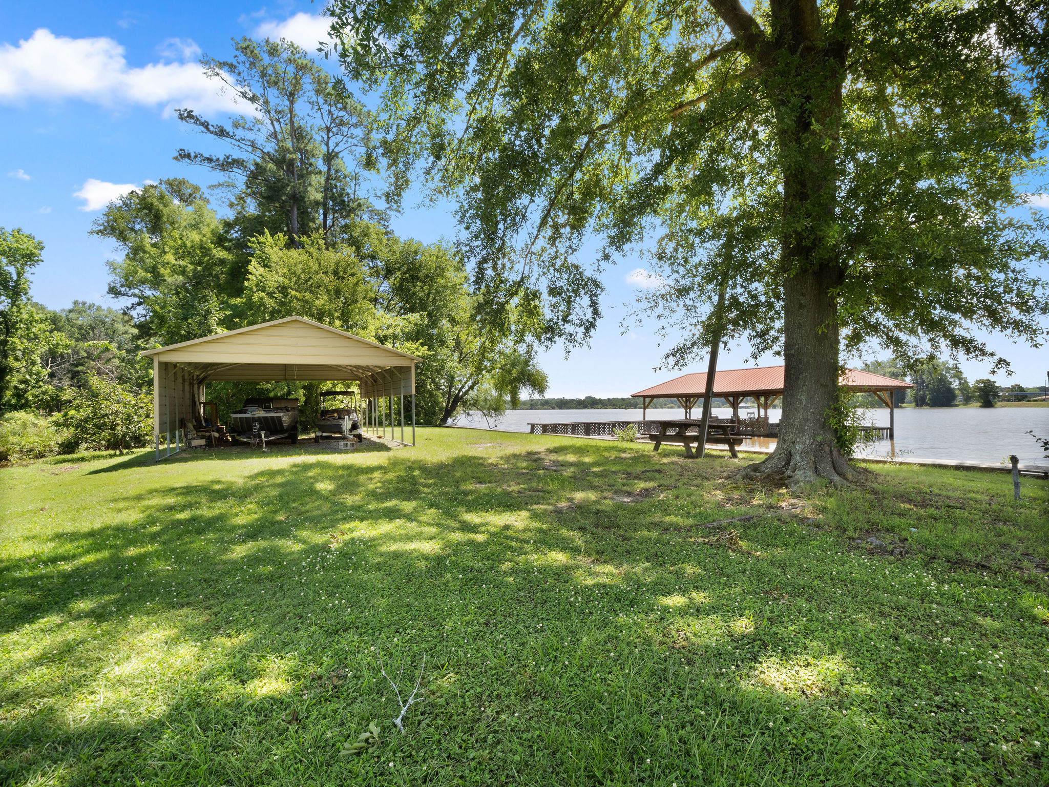 Zwolle, Louisiana, 71486, United States, 5 Bedrooms Bedrooms, ,3 BathroomsBathrooms,Residential,For Sale,1981648