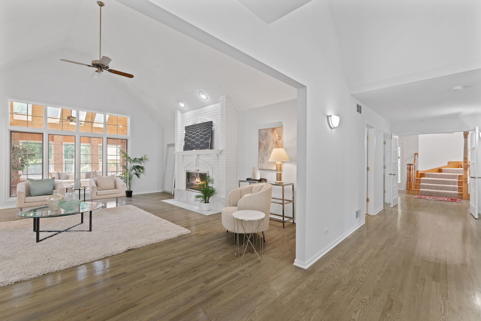 Oak Brook, Illinois, 60523, United States, 7 Bedrooms Bedrooms, ,5 BathroomsBathrooms,Residential,For Sale,1990925