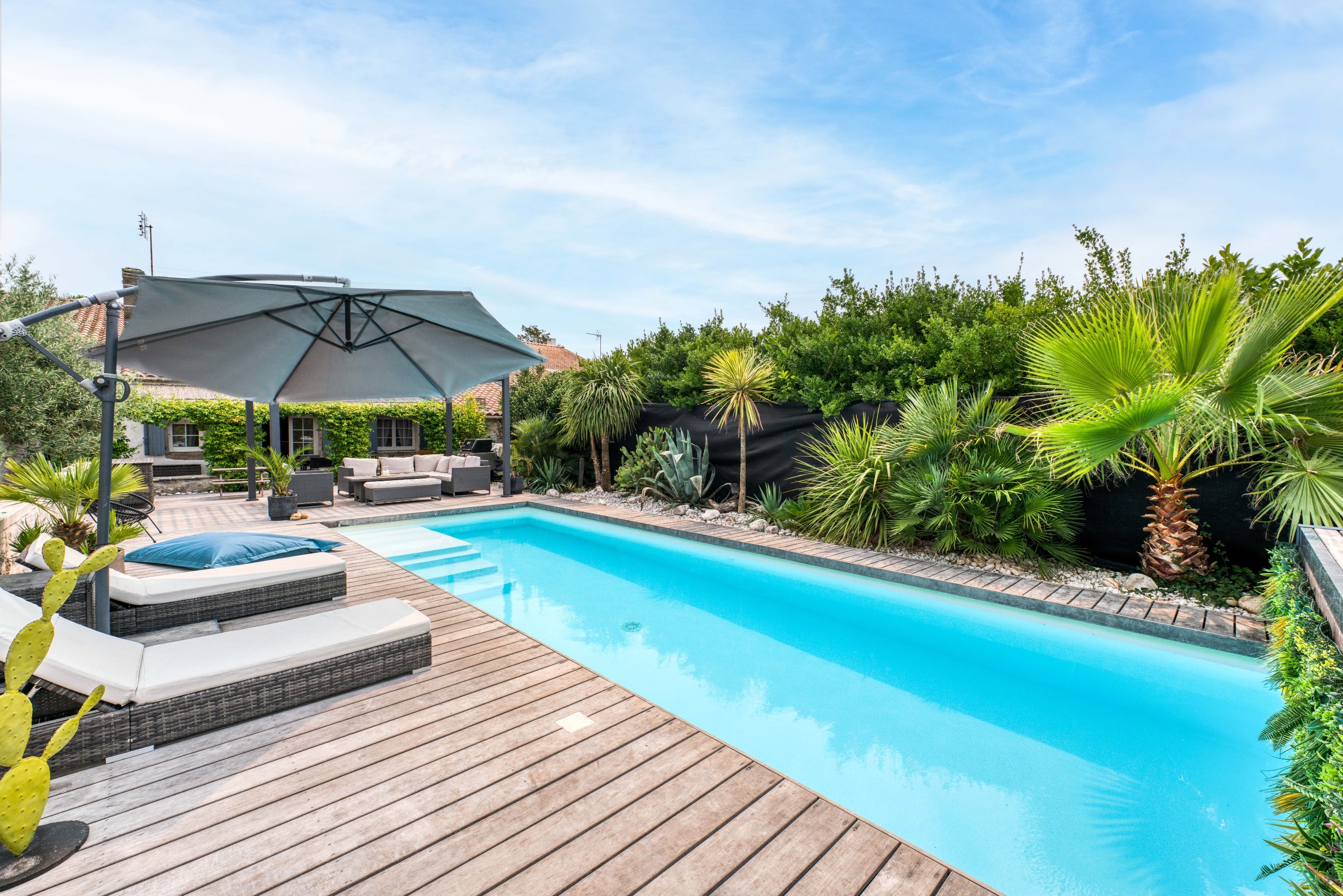  RENOVATED CHARMING CHARENTAISE WITH GUEST HOUSE IN MÉDIS - 物件實景