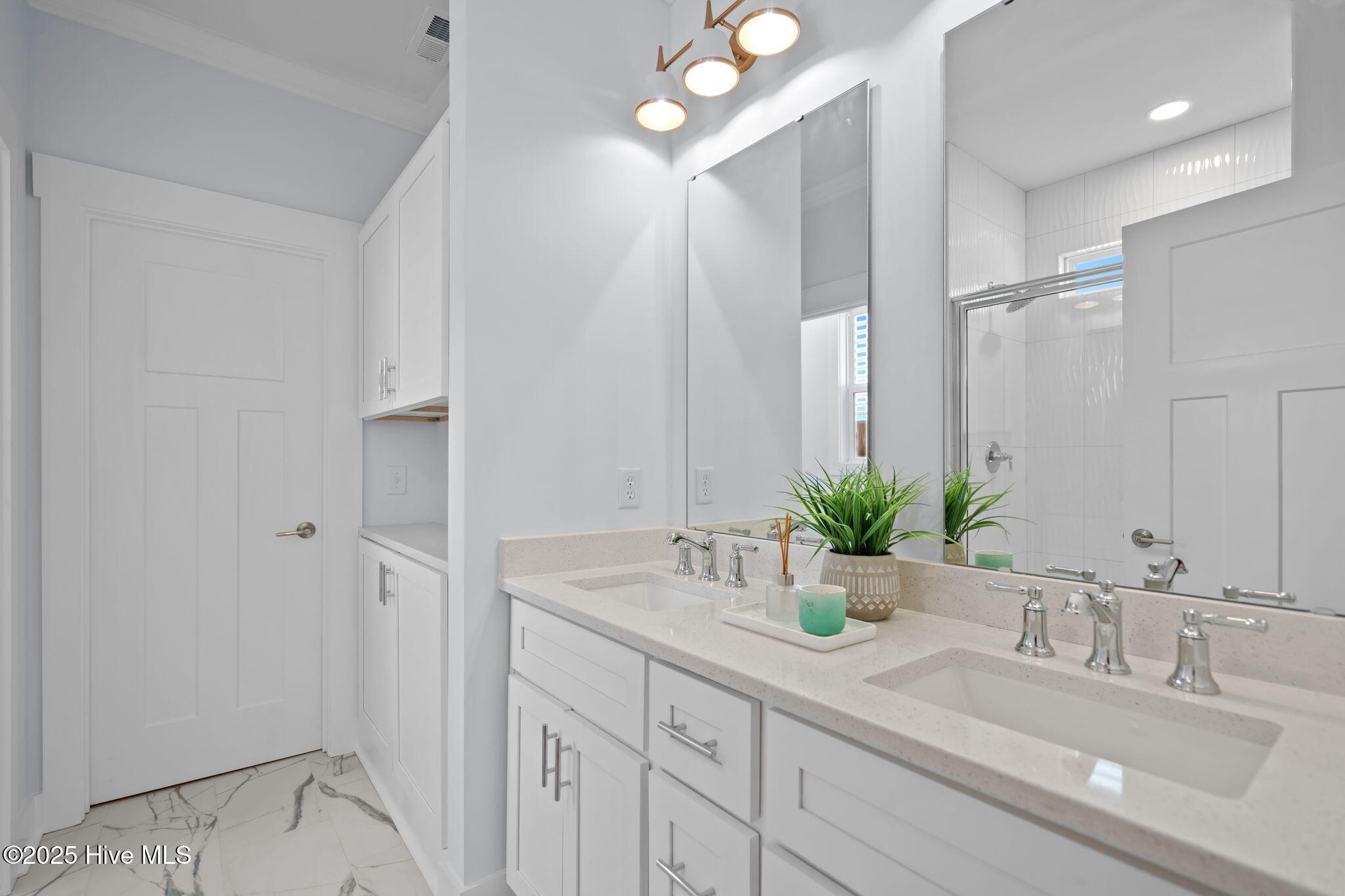 Wilmington, North Carolina, 28412, United States, 4 Bedrooms Bedrooms, ,3 BathroomsBathrooms,Residential,For Sale,1995132