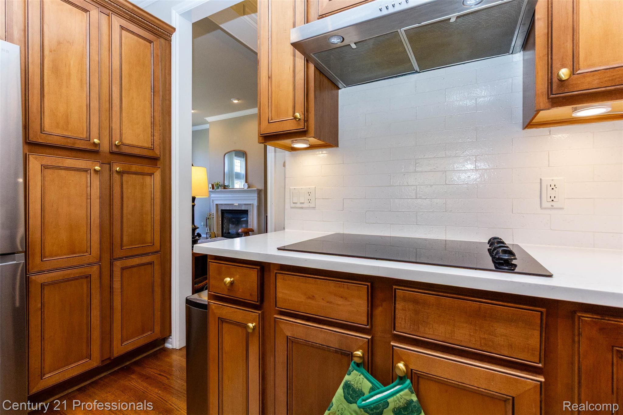 Troy, Michigan, 48098, United States, 2 Bedrooms Bedrooms, ,3 BathroomsBathrooms,Residential,For Sale,1979422