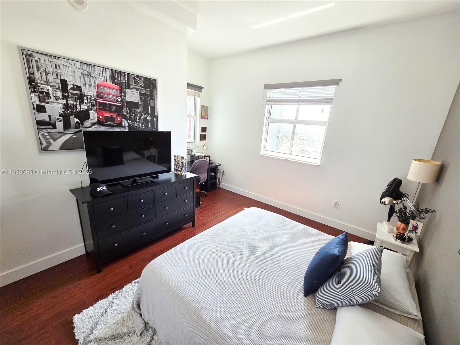 Miami, Florida, 33130, United States, 2 Bedrooms Bedrooms, ,2 BathroomsBathrooms,Residential,For Sale,1936974