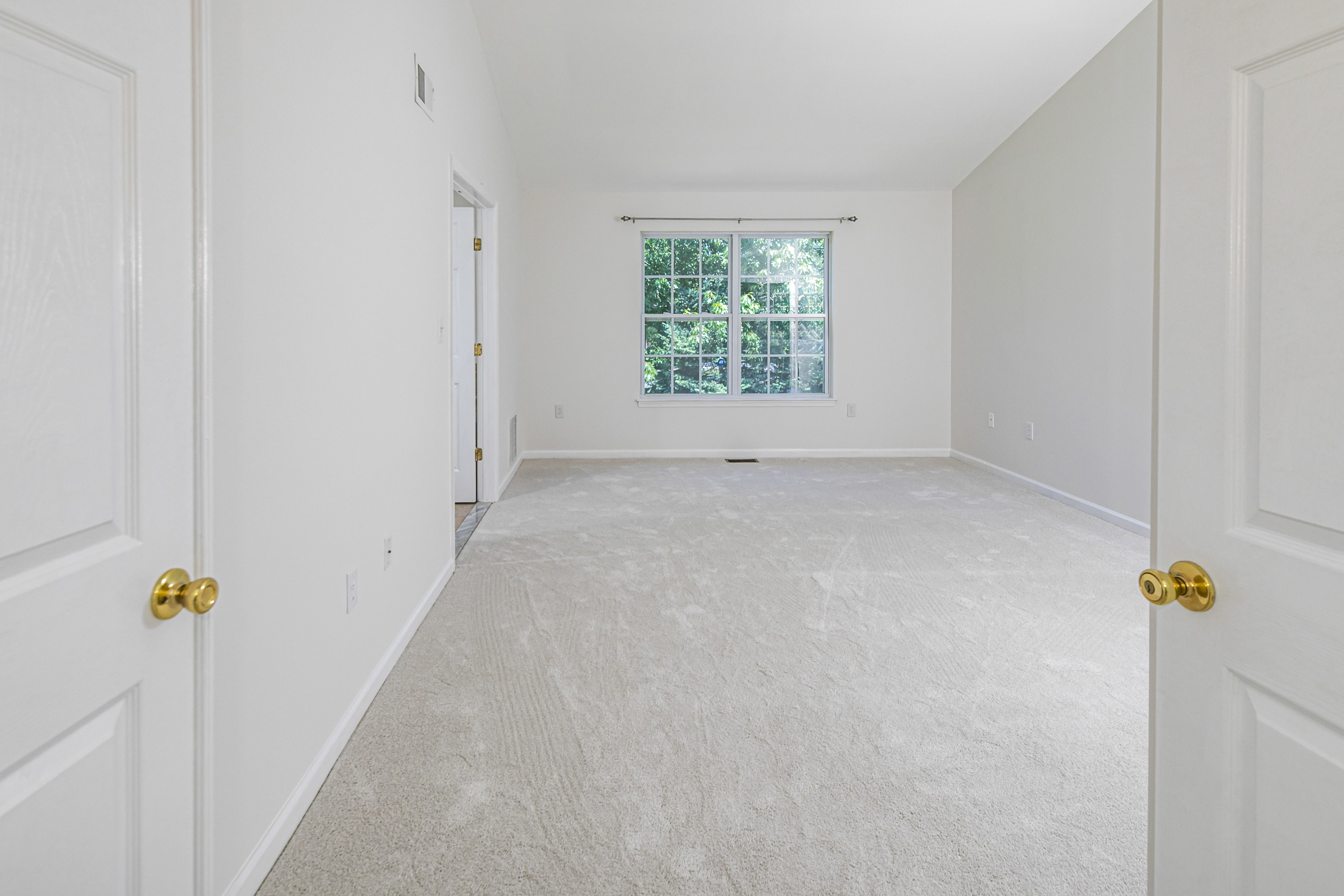  Contemporary Townhouse, Prime Location - 物件實景