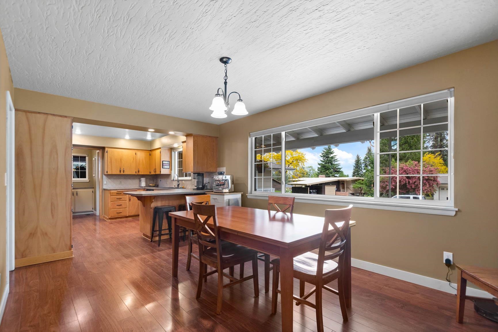 Spokane, Washington, 99218, United States, 4 Bedrooms Bedrooms, ,4 BathroomsBathrooms,Residential,For Sale,1828122