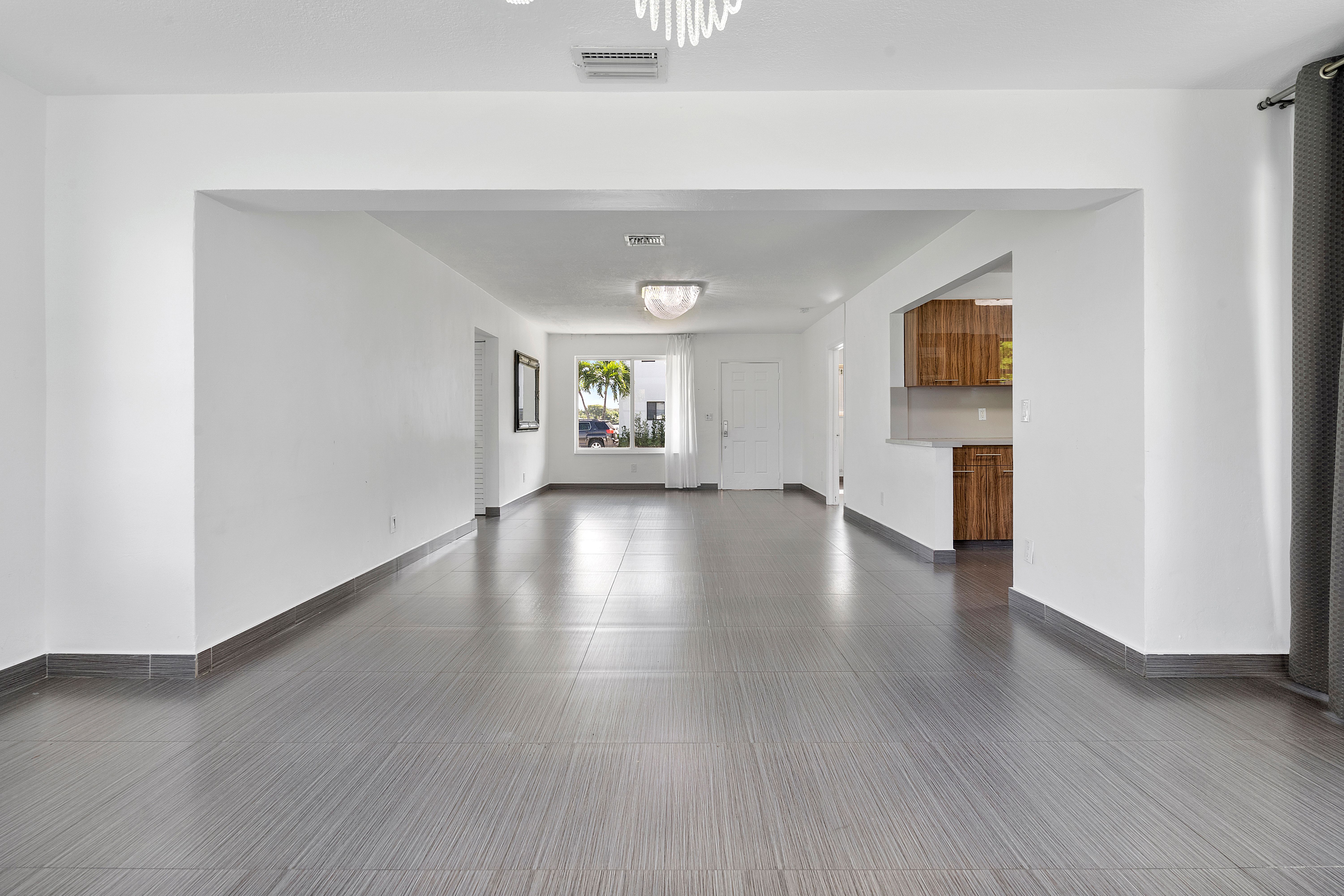  2505 NE 214th St, Aventura, FL, 33180 - 物件實景