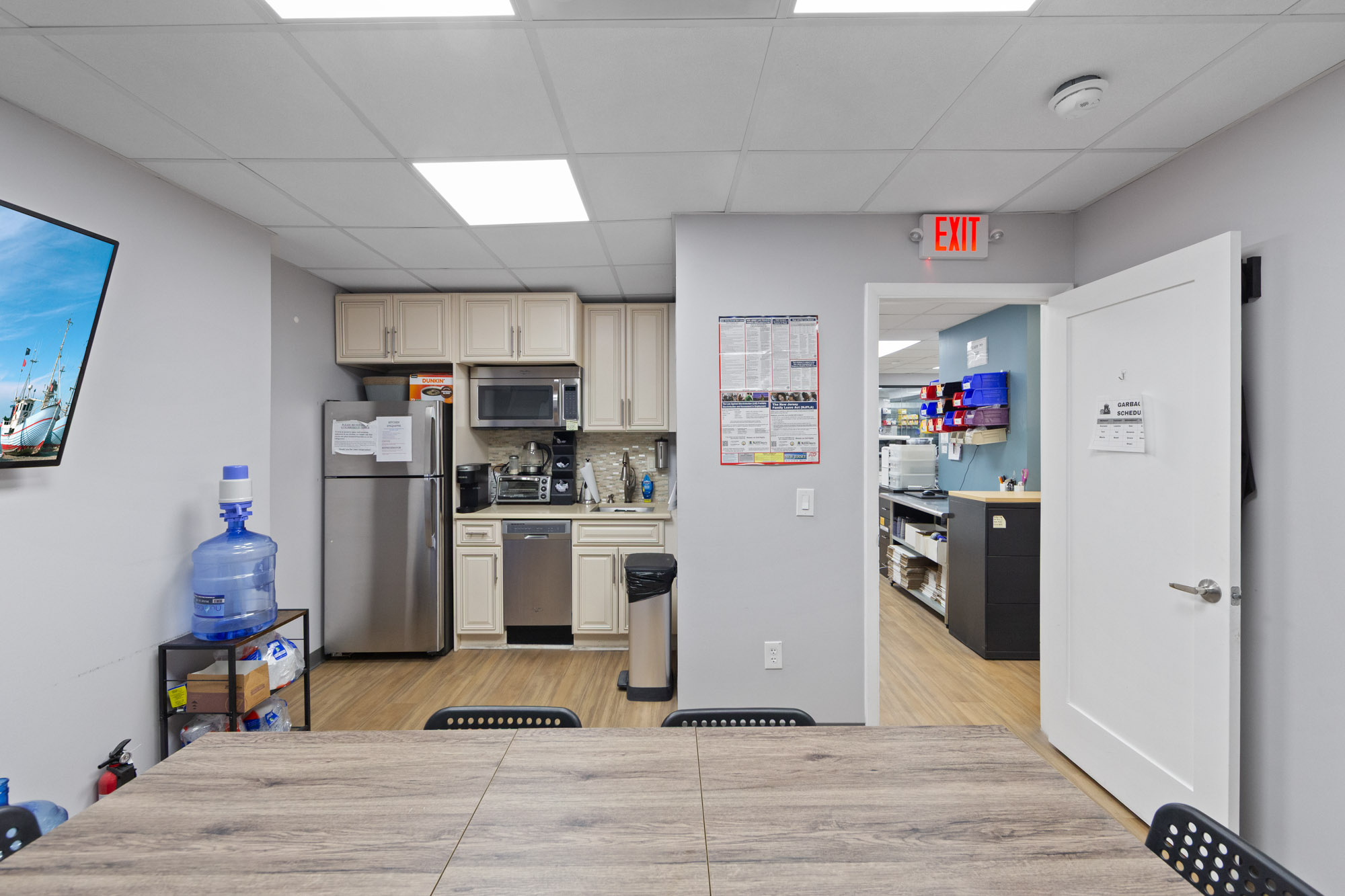  874 Pompton Avenue, Cedar Grove, NJ 07009 - 物件實景