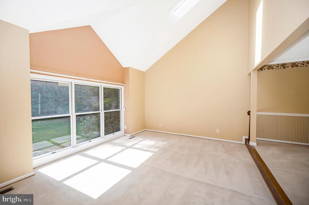 Woodbridge, Virginia, 22192, United States, 3 Bedrooms Bedrooms, ,3 BathroomsBathrooms,Residential,For Sale,1921378