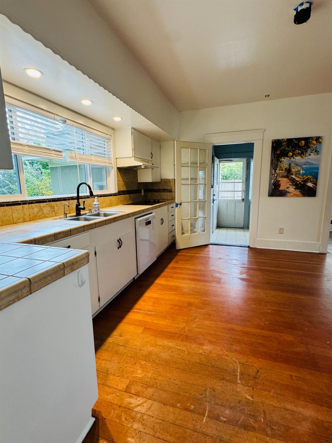 Santa Cruz, California, 95060, United States, 3 Bedrooms Bedrooms, ,2 BathroomsBathrooms,Residential,For Sale,2001181