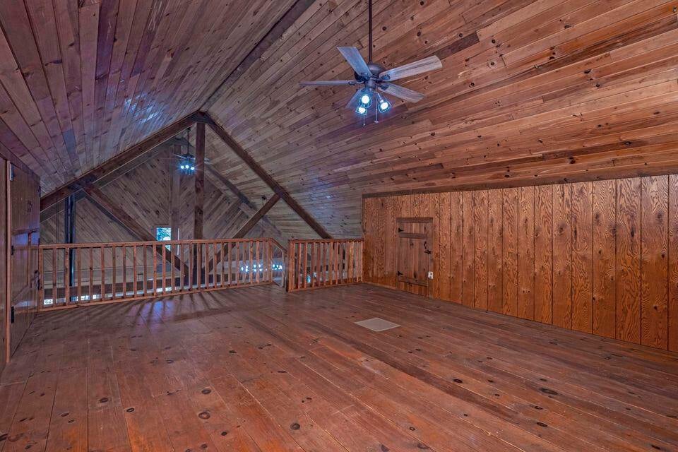 Spring City, Tennessee, 37381, United States, 1 Bedroom Bedrooms, ,2 BathroomsBathrooms,Residential,For Sale,1826365