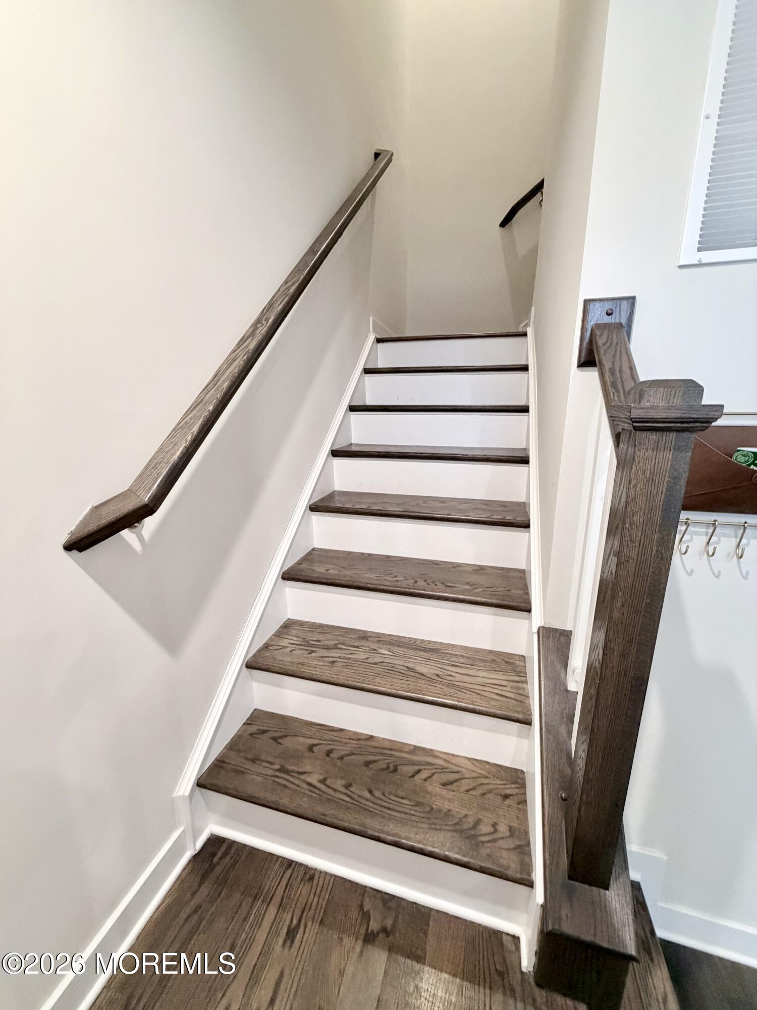 Parlin, New Jersey, 08859, United States, 3 Bedrooms Bedrooms, ,3 BathroomsBathrooms,Residential,For Sale,2010964