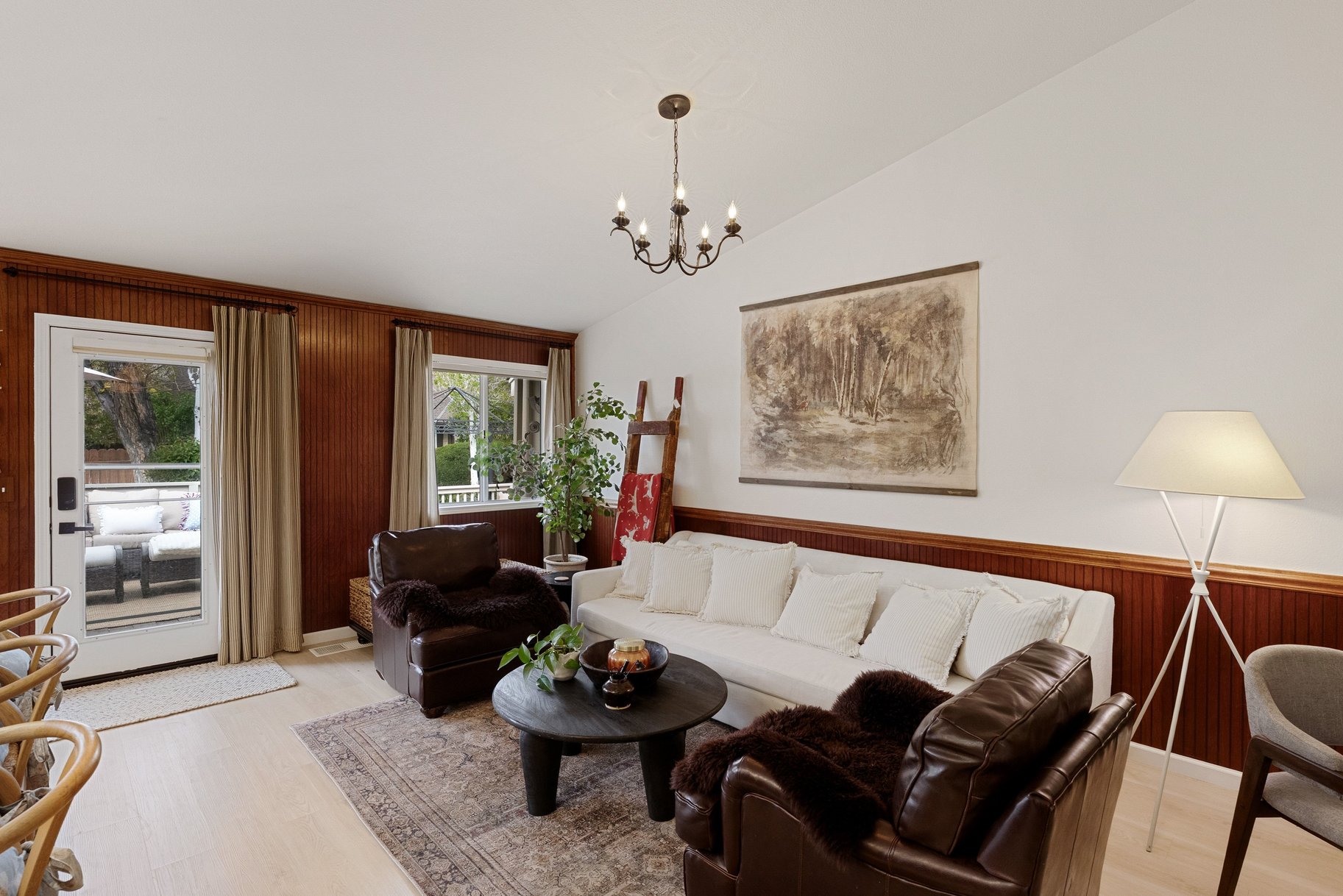  Windhaven Home with Designer Kitchen and Extensive Upgrades - 物件實景