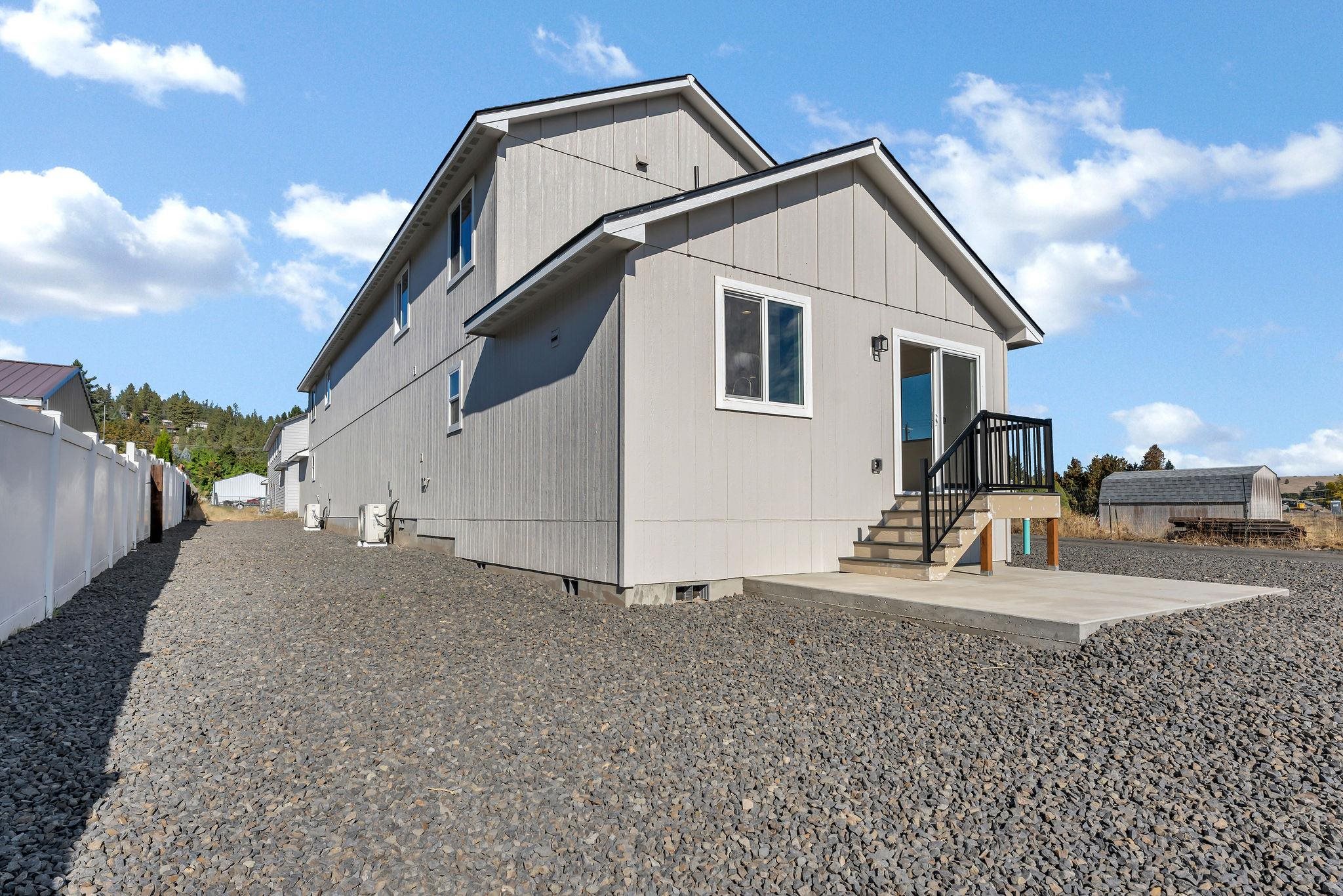 Spokane, Washington, 99212, United States, 3 Bedrooms Bedrooms, ,6 BathroomsBathrooms,Residential,For Sale,1986291