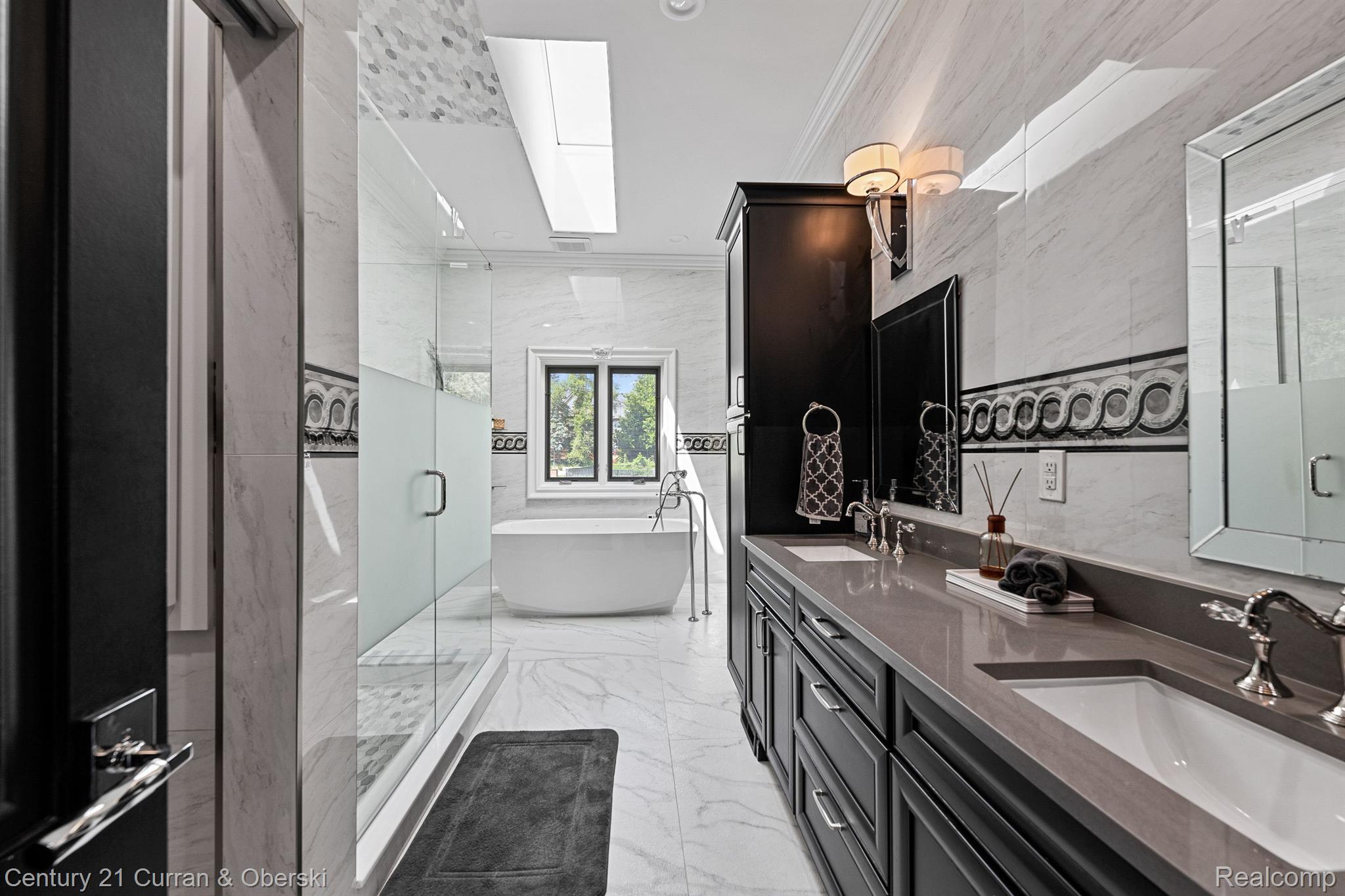 Northville Twp, Michigan, 48168, United States, 7 Bedrooms Bedrooms, ,10 BathroomsBathrooms,Residential,For Sale,1978218