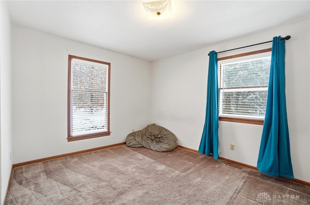 Bellbrook, Ohio, 45305, United States, 3 Bedrooms Bedrooms, ,2 BathroomsBathrooms,Residential,For Sale,2001982