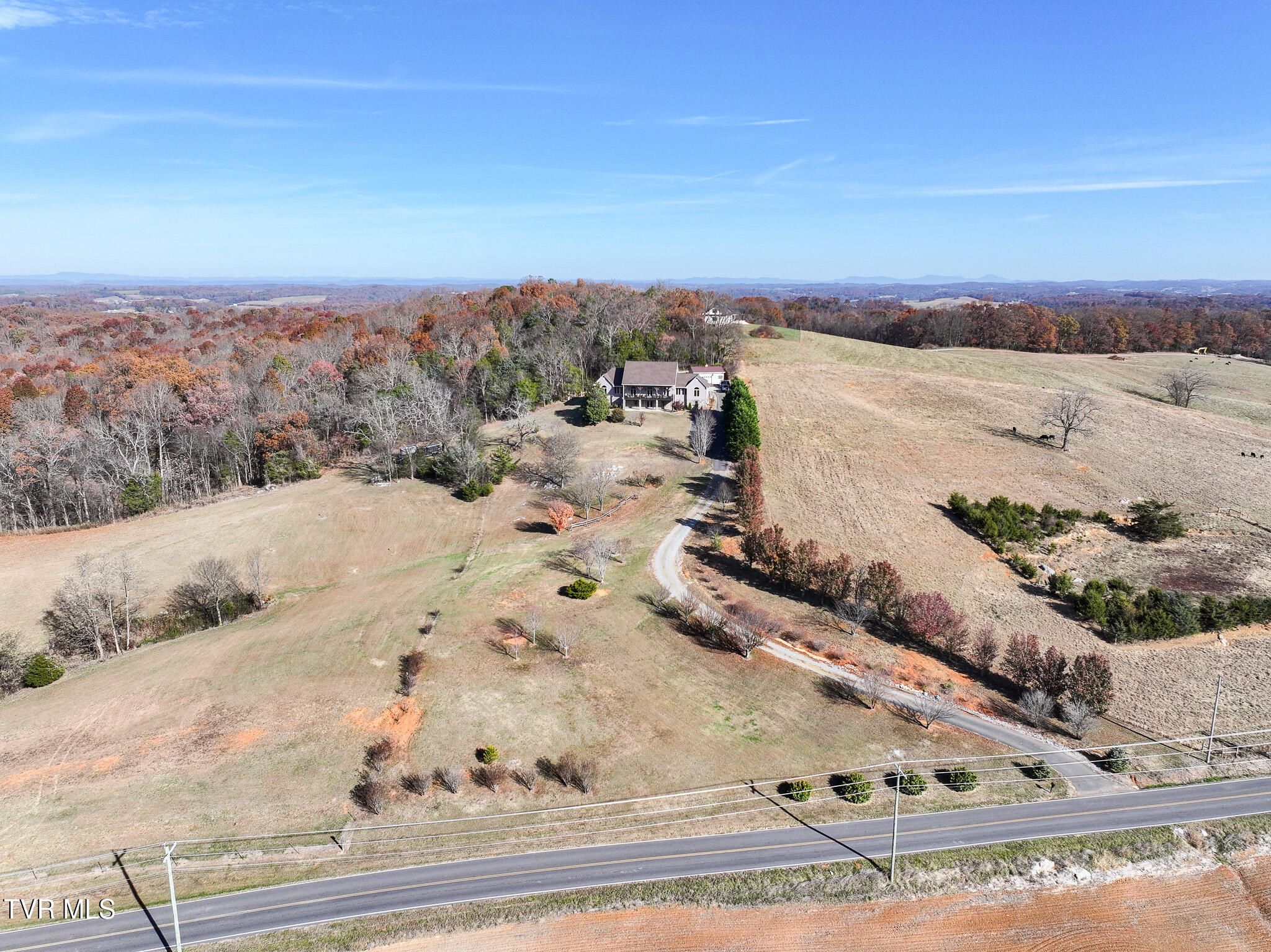 Parrottsville, Tennessee, 37843, United States, 5 Bedrooms Bedrooms, ,4 BathroomsBathrooms,Residential,For Sale,2005757