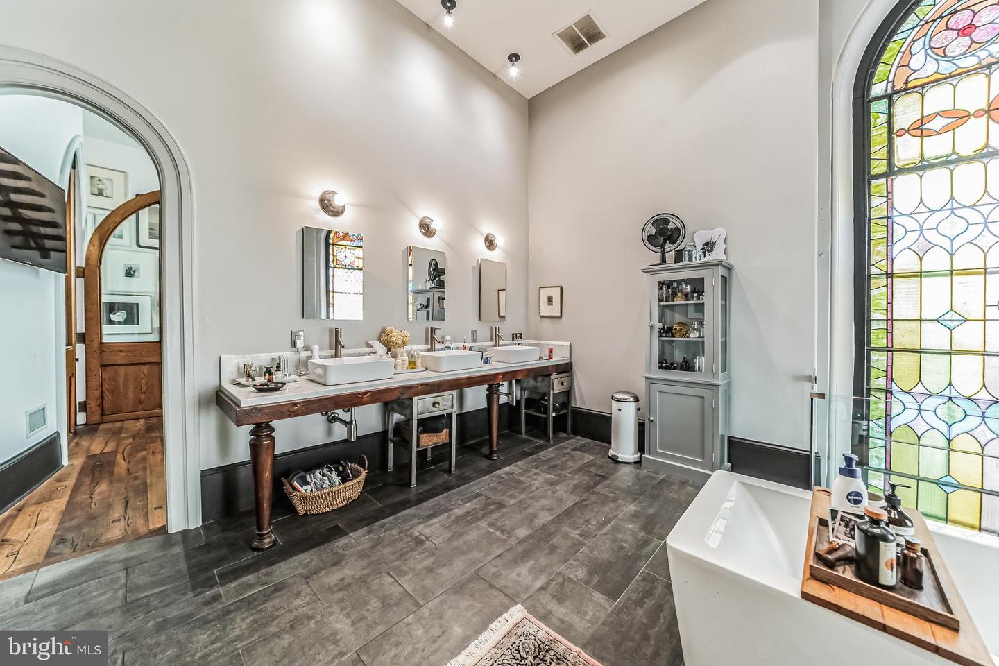1345 E Susquehanna Avenue, Philadelphia, Pennsylvania, 19125, United States, ,Residential,For Sale,1345 E Susquehanna Avenue,1583696