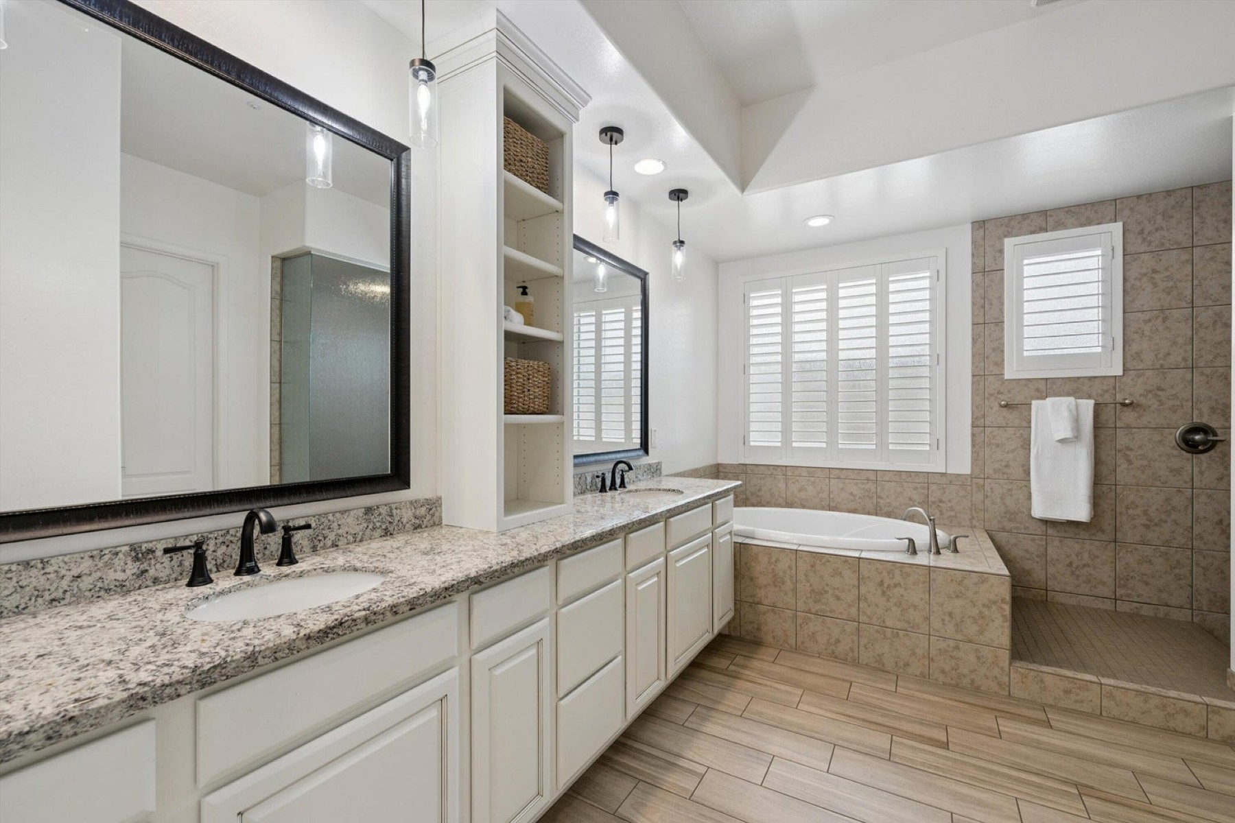  7551 W Saguaro Park Lane  Peoria, AZ - 物件實景