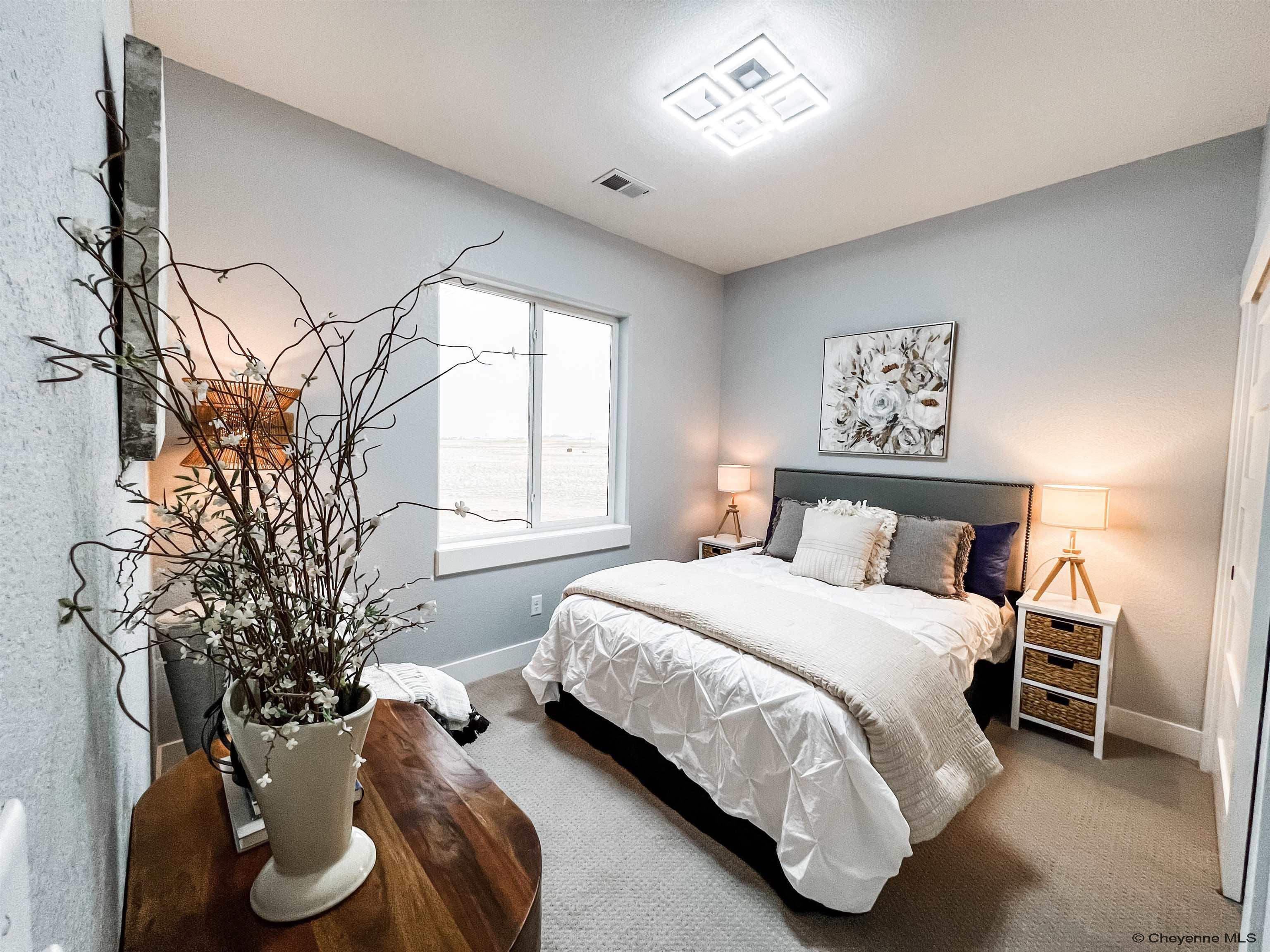 Cheyenne, Wyoming, 82009, United States, 5 Bedrooms Bedrooms, ,4 BathroomsBathrooms,Residential,For Sale,1785521