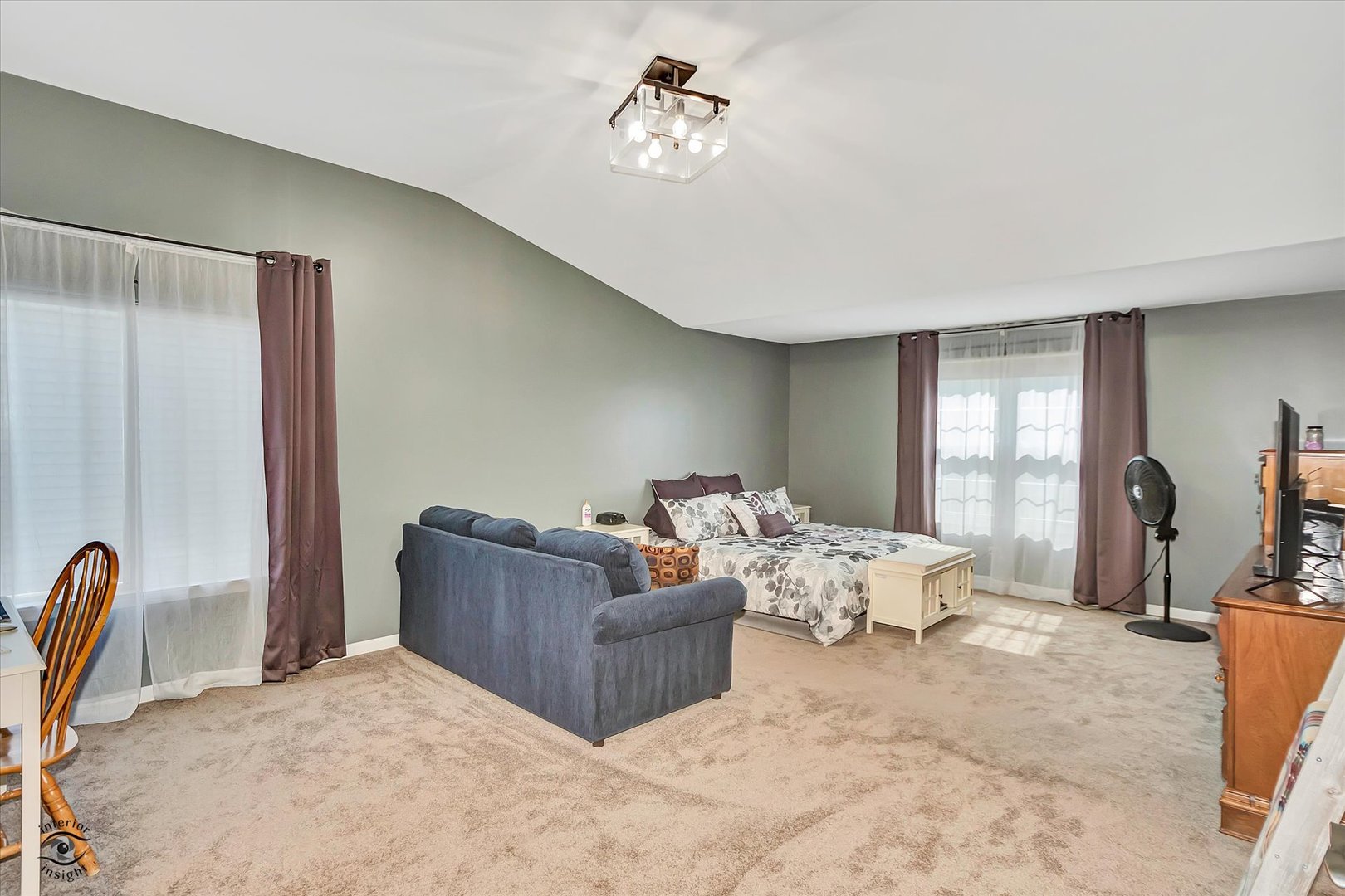 Plainfield, Illinois, 60586, United States, 4 Bedrooms Bedrooms, ,3 BathroomsBathrooms,Residential,For Sale,1861546