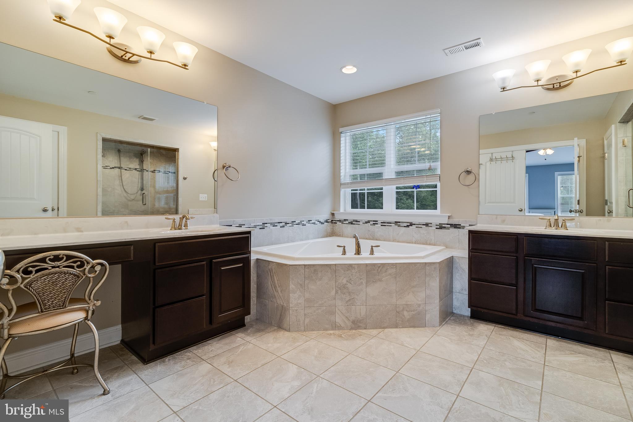 Mechanicsville, Maryland, 20659, United States, 5 Bedrooms Bedrooms, ,4 BathroomsBathrooms,Residential,For Sale,1942975