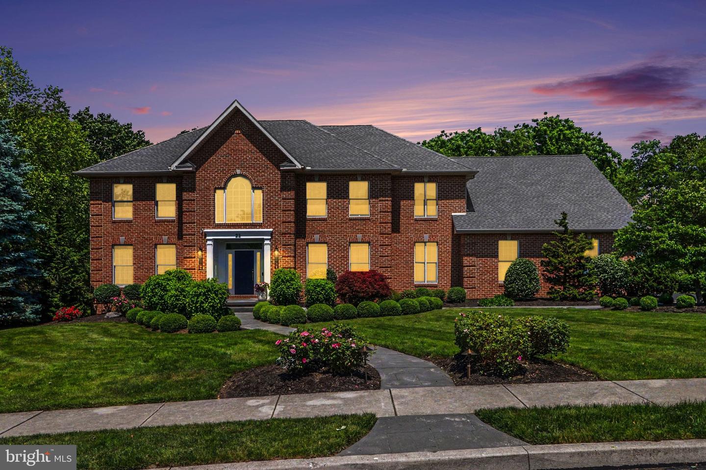 MECHANICSBURG, Pennsylvania, 17055, United States, 6 Bedrooms Bedrooms, ,6 BathroomsBathrooms,Residential,For Sale,2048271