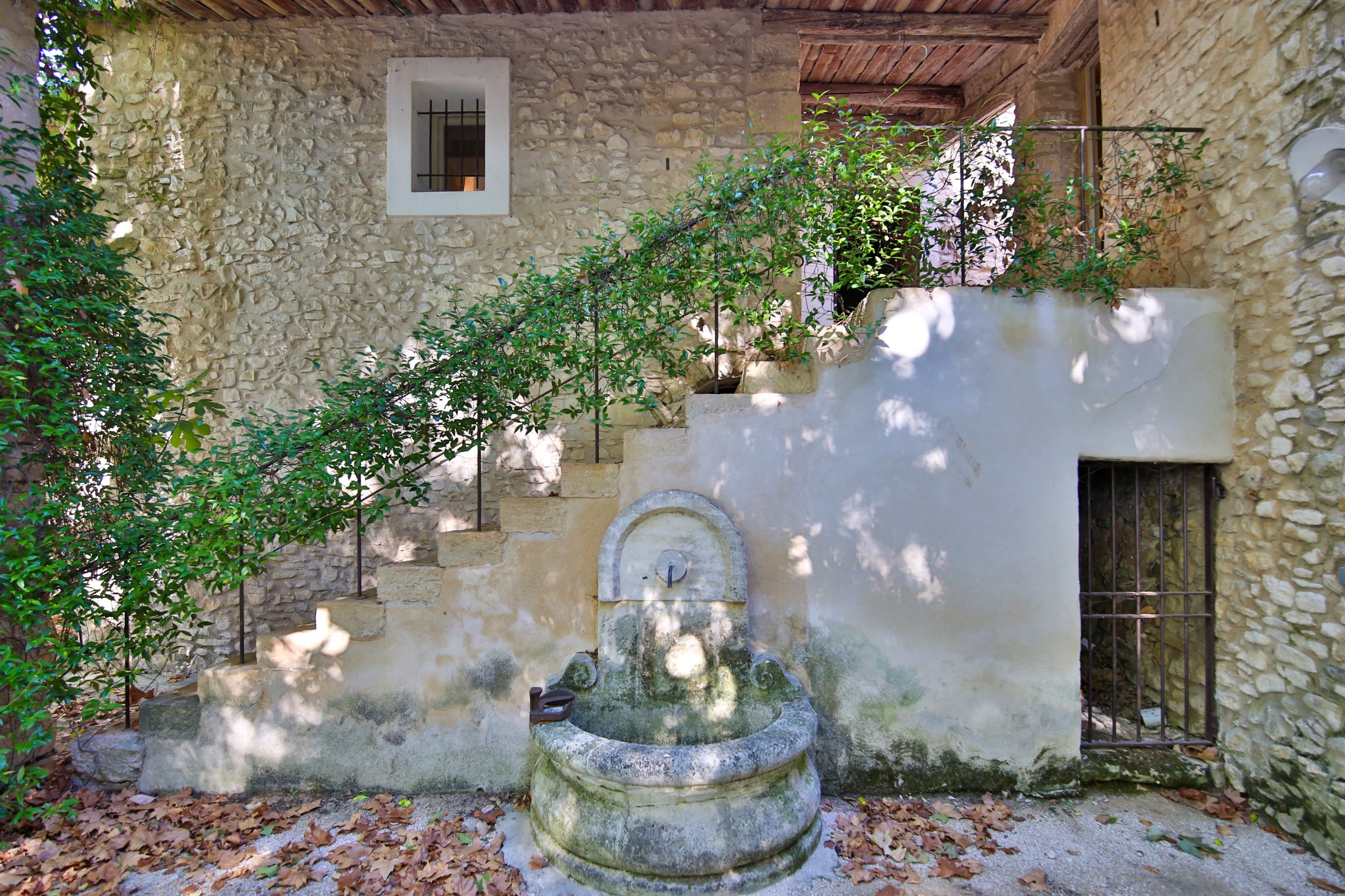  18th-century farmhouse, swimming pool, and 2 hectares of land - 物件實景