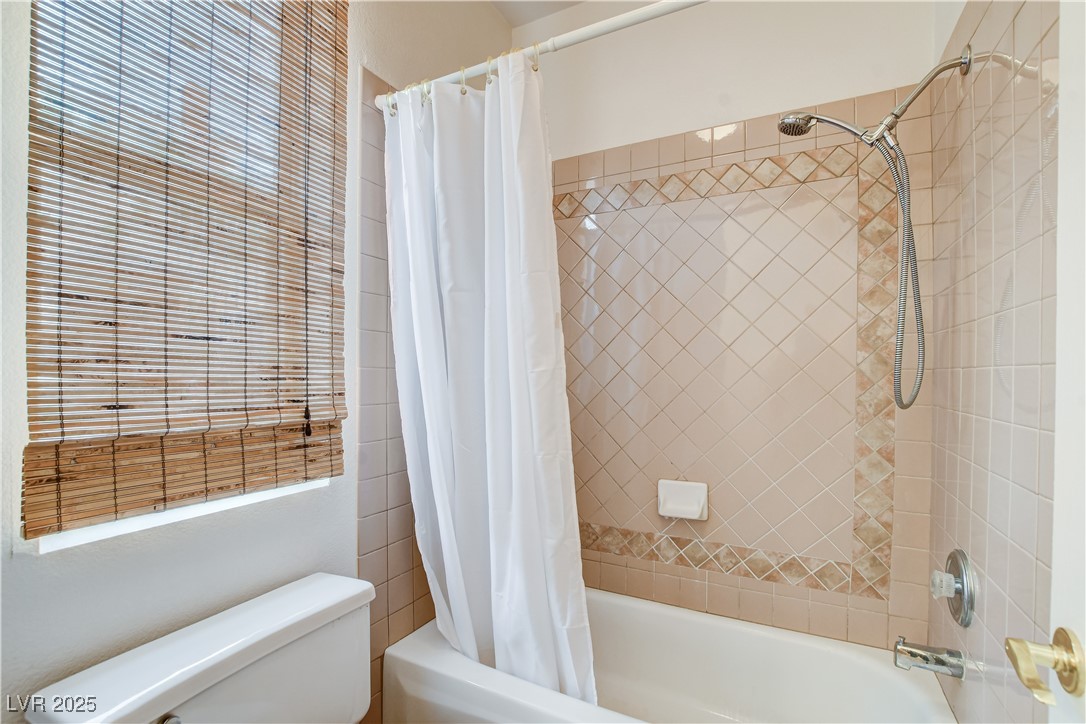 Henderson, Nevada, 89052, United States, 5 Bedrooms Bedrooms, ,4 BathroomsBathrooms,Residential,For Sale,1989374