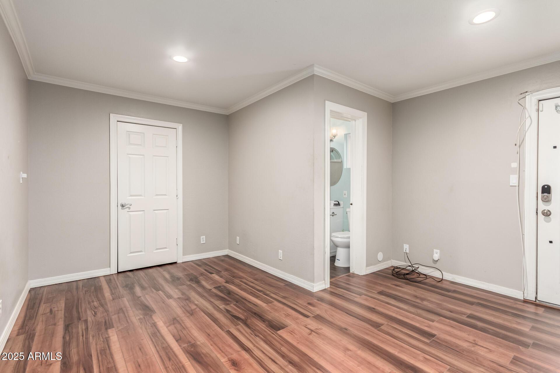 Phoenix, Arizona, 85007, United States, 4 Bedrooms Bedrooms, ,3 BathroomsBathrooms,Residential,For Sale,1980366