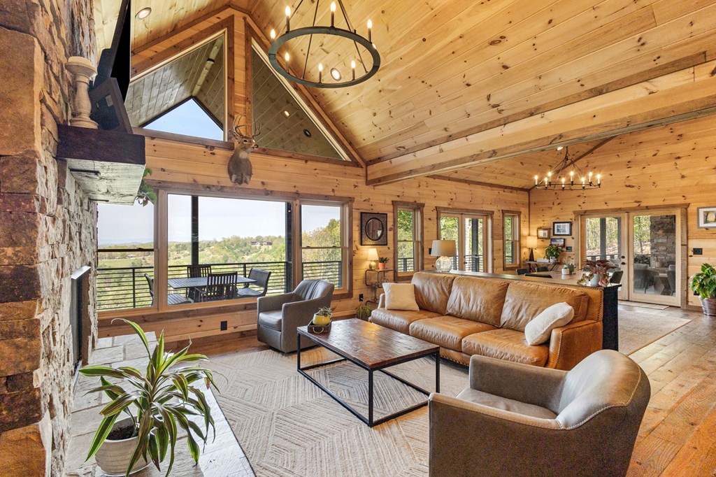 Morganton, Georgia, 30560, United States, 3 Bedrooms Bedrooms, ,3 BathroomsBathrooms,Residential,For Sale,1983802