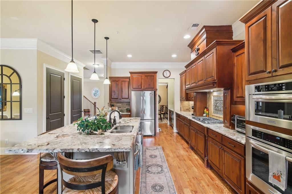 Suwanee, Georgia, 30024, United States, 3 Bedrooms Bedrooms, ,3 BathroomsBathrooms,Residential,For Sale,1879501