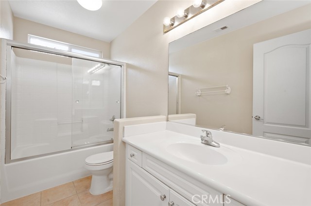 Valencia, California, 91354, United States, 4 Bedrooms Bedrooms, ,3 BathroomsBathrooms,Residential,For Sale,1976397