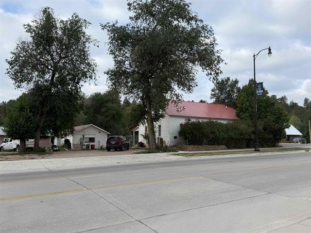 Hot Springs, South Dakota, 57747, United States, 3 Bedrooms Bedrooms, ,2 BathroomsBathrooms,Residential,For Sale,1928440