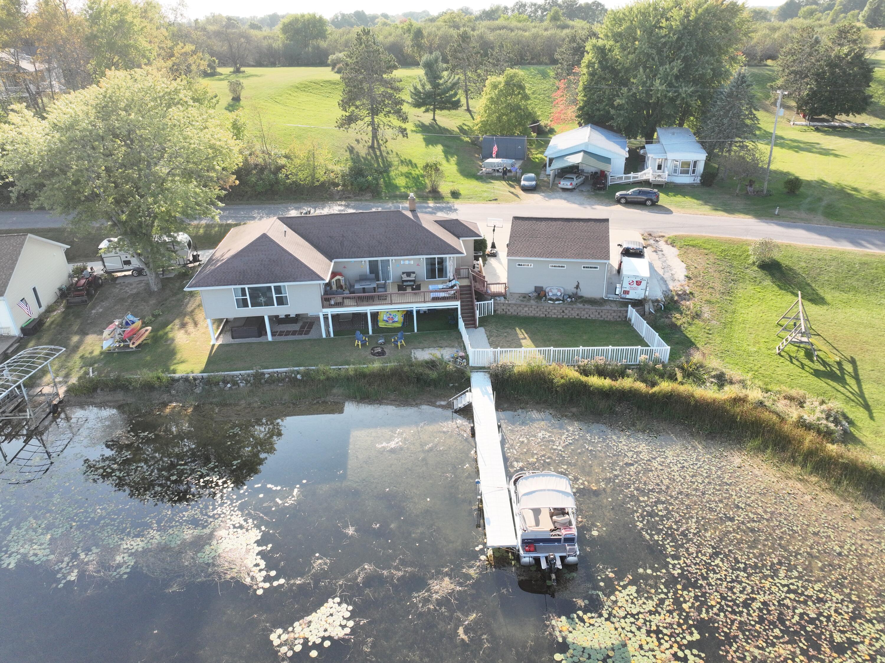 Fremont, Michigan, 49412, United States, 3 Bedrooms Bedrooms, ,2 BathroomsBathrooms,Residential,For Sale,1743034
