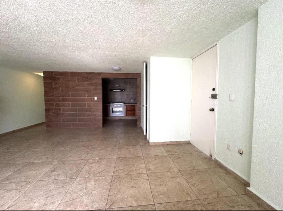 Circuito Arquitectos, Naucalpan de Juárez, Estado de méxico, 53100, Mexico, 2 Bedrooms Bedrooms, ,1 BathroomBathrooms,Residential,For Sale,Circuito Arquitectos,1672602