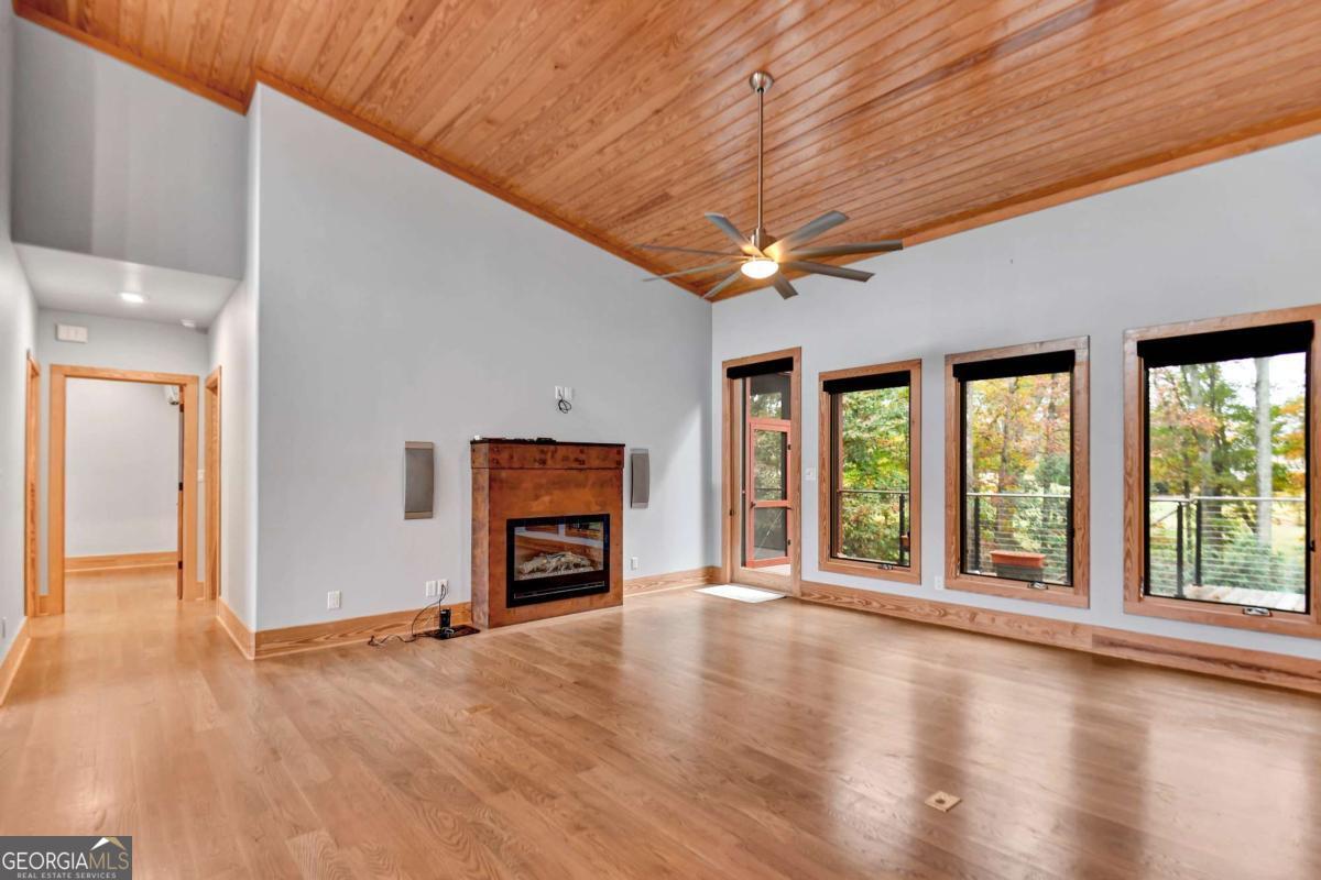 Athens, Georgia, 30606, United States, 2 Bedrooms Bedrooms, ,3 BathroomsBathrooms,Residential,For Sale,1992005