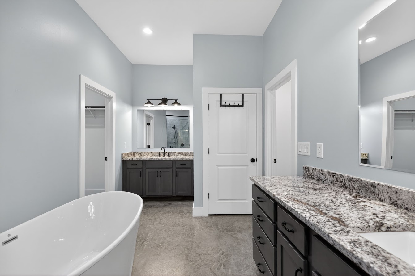 Carrollton, Georgia, 30117, United States, 4 Bedrooms Bedrooms, ,5 BathroomsBathrooms,Residential,For Sale,2015350