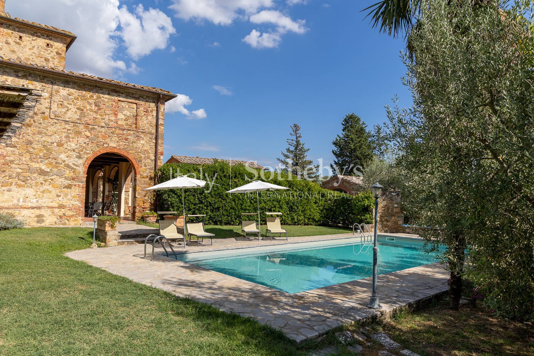  Leopoldina Villa and Hamlet with 9 Residential Units in Tuscany - 物件實景