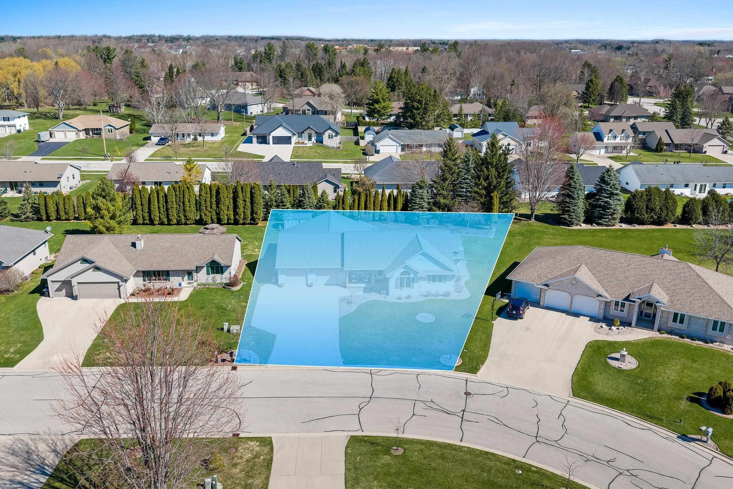 GREEN BAY, Wisconsin, 54313, United States, 4 Bedrooms Bedrooms, ,4 BathroomsBathrooms,Residential,For Sale,2048613