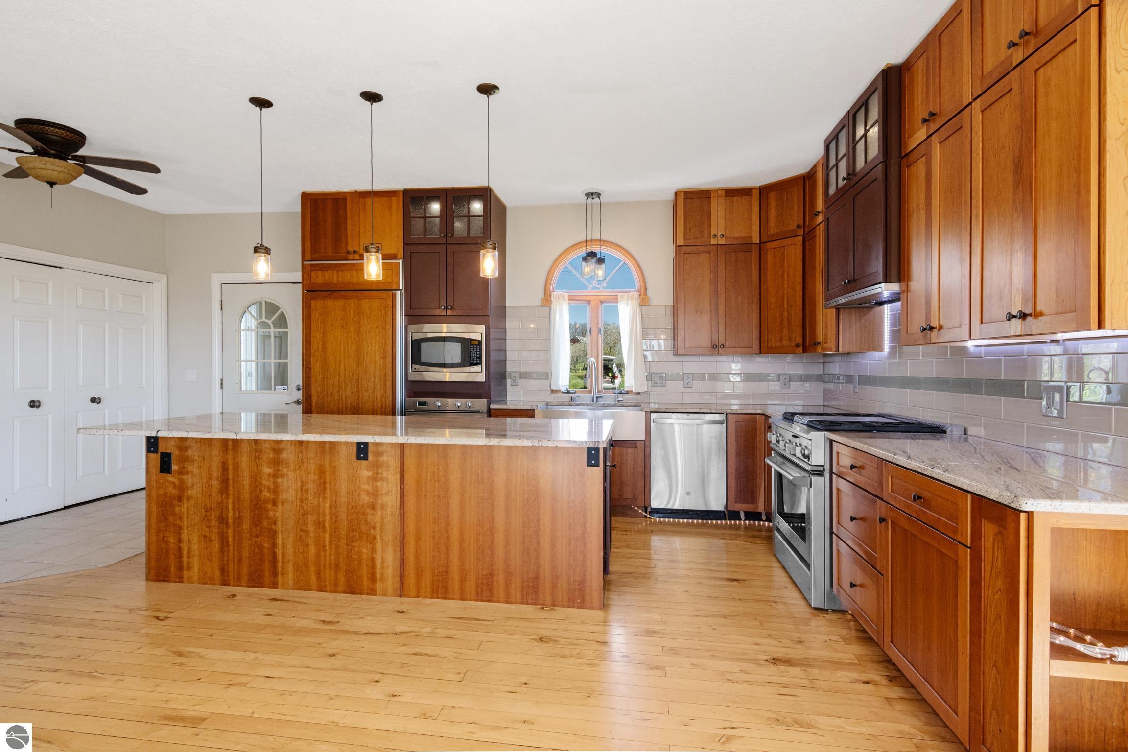 Traverse City, Michigan, 49686, United States, 4 Bedrooms Bedrooms, ,2 BathroomsBathrooms,Residential,For Sale,1914365