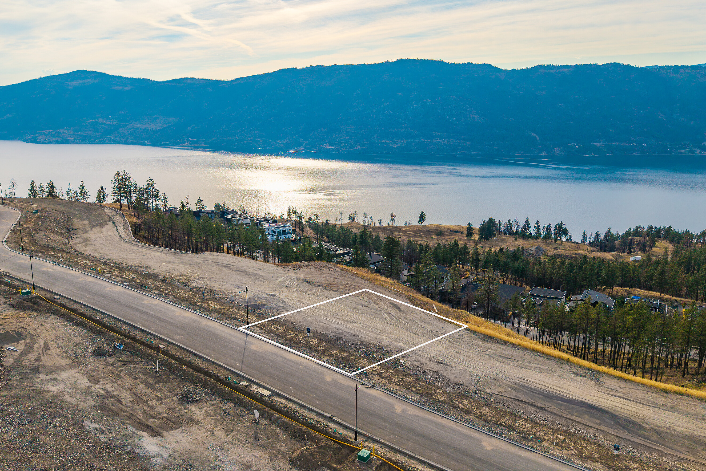  Premier Lakeview Lot - 物件實景
