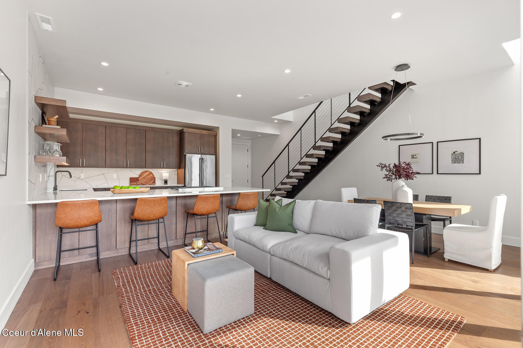 Coeur d'Alene, Idaho, 83815, United States, 2 Bedrooms Bedrooms, ,3 BathroomsBathrooms,Residential,For Sale,2006404