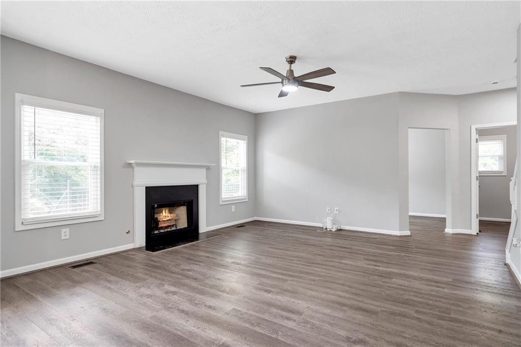 Canton, Georgia, 30115, United States, 5 Bedrooms Bedrooms, ,4 BathroomsBathrooms,Residential,For Sale,1882662