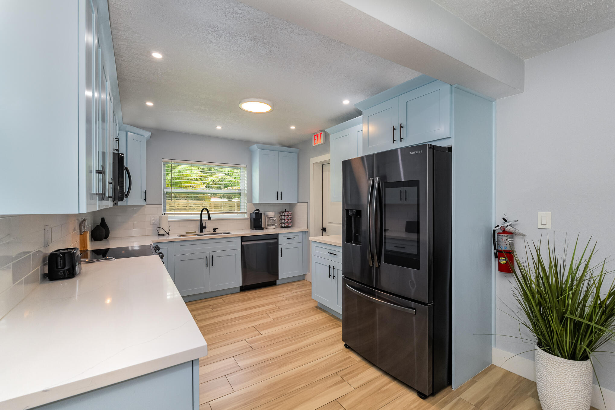 Cocoa Beach, Florida, 32931, United States, 3 Bedrooms Bedrooms, ,2 BathroomsBathrooms,Residential,For Sale,1870691