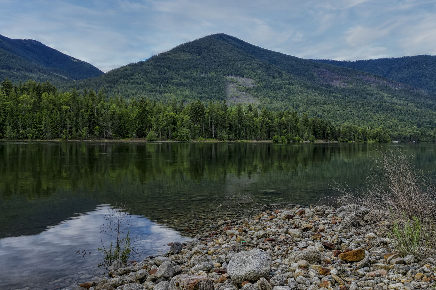  Kootenay Private Waterfront - 物件實景