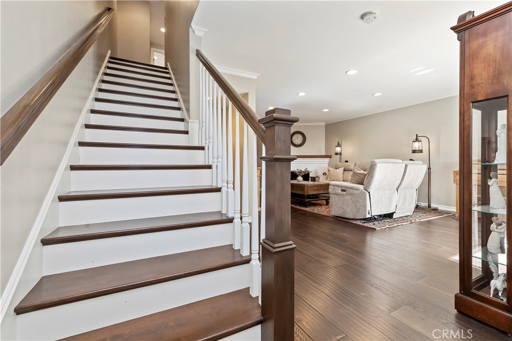 Sierra Madre, California, 91024, United States, 2 Bedrooms Bedrooms, ,3 BathroomsBathrooms,Residential,For Sale,1992859