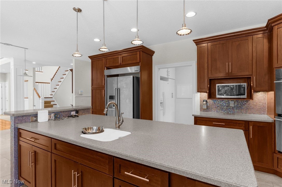 Canfield, Ohio, 44406, United States, 5 Bedrooms Bedrooms, ,5 BathroomsBathrooms,Residential,For Sale,2005760