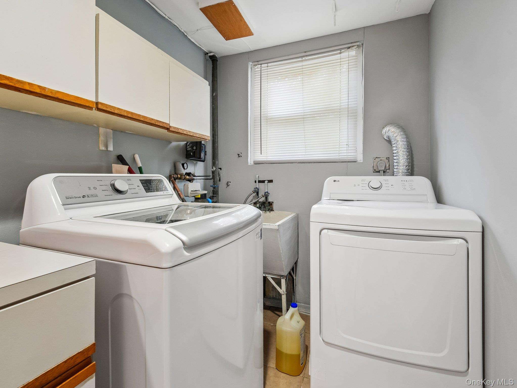  2 Highfield Avenue, Port Washington, NY, 11050 - 物件實景