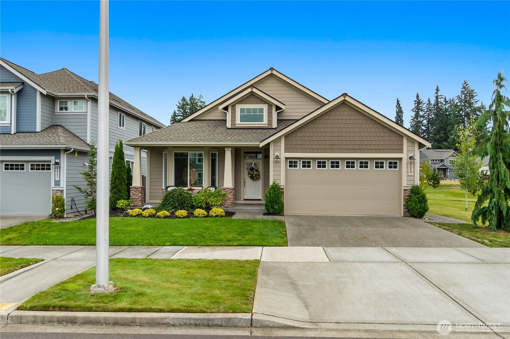 Tumwater, Washington, 98501, United States, 3 Bedrooms Bedrooms, ,2 BathroomsBathrooms,Residential,For Sale,1989265