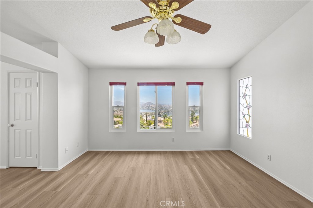 Lake Elsinore, California, 92532, United States, 4 Bedrooms Bedrooms, ,3 BathroomsBathrooms,Residential,For Sale,2048913