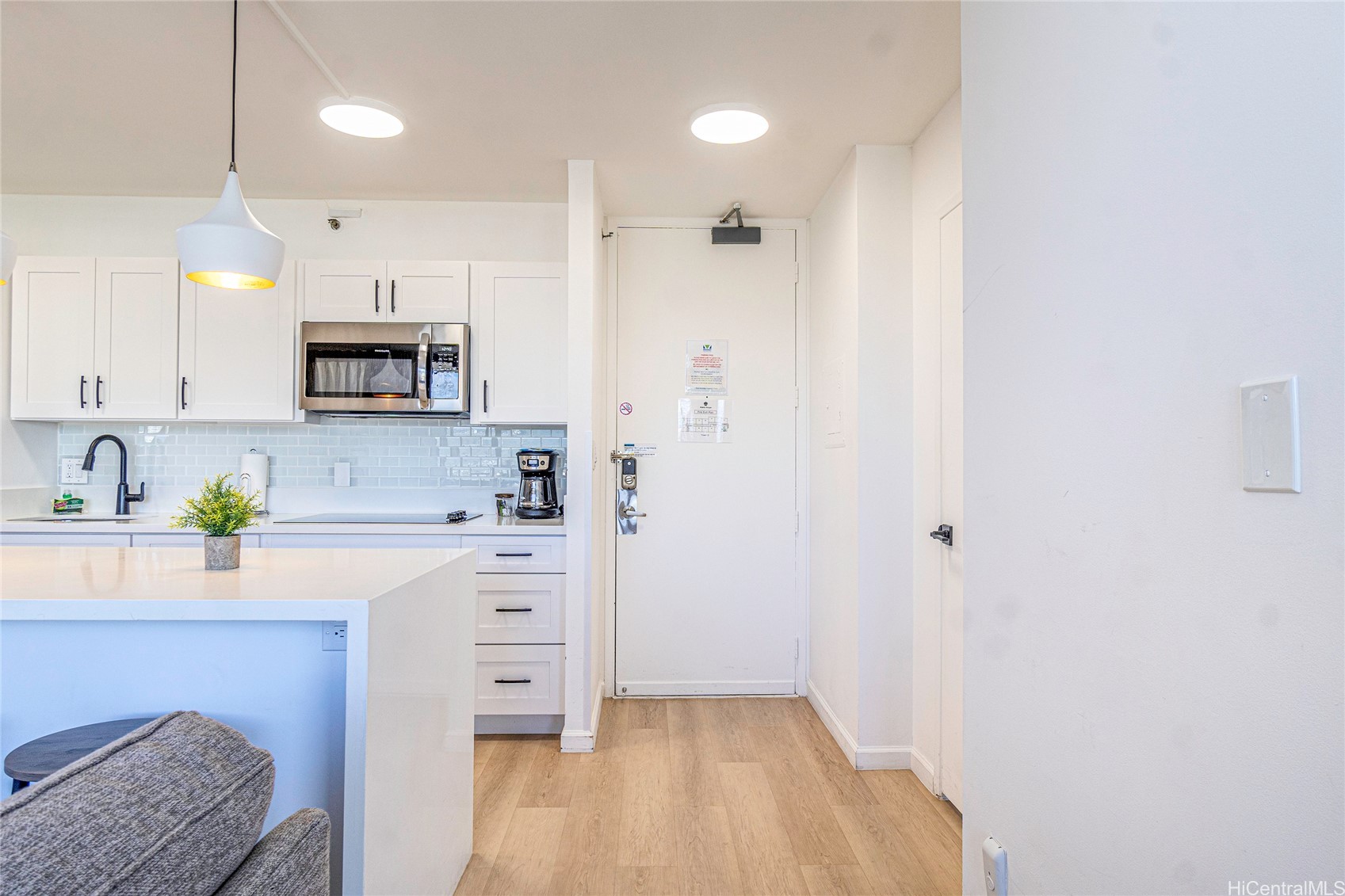 Honolulu, Hawaii, 96815, United States, 1 Bedroom Bedrooms, ,1 BathroomBathrooms,Residential,For Sale,1840512